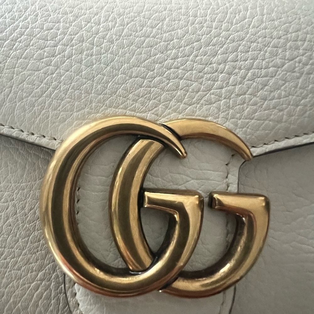 Gucci Ivory Leather Clutch with Gold GG Logo 779776 A7M0T 9522 model❌❌SOLD LOCAL - Picture 9 of 11